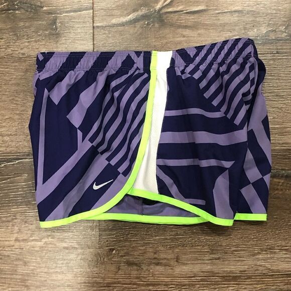 Nike Shorts - Picture 5 of 5